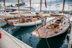 classic-yachts-stern_1-e1449573993276